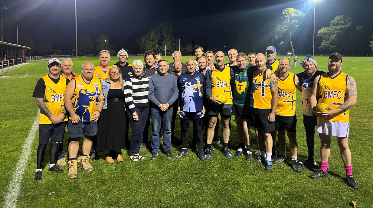 Masters Footy celebrates 10 years of cancer support